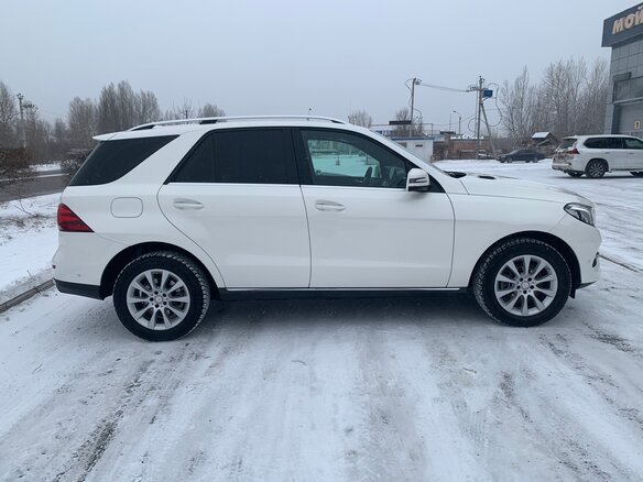 2015 Mercedes-Benz GLE 300 I (W166), белый, 3900000 рублей - вид 4