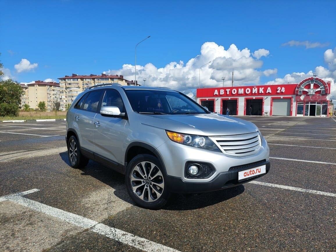 Kia Sorento II серебристый