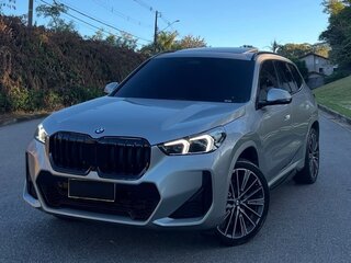 2024 BMW X1 20i xDrive III (U11/U12), серый, 3890000 рублей, вид 1