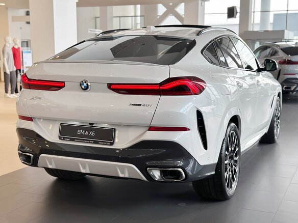 Купить б/у BMW X6 III (G06) Рестайлинг 40i 3.0 AT (381 л.с.) 4WD бензин ...
