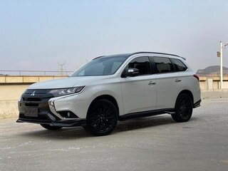 2022 Mitsubishi Outlander III Рестайлинг 3, белый, 1961000 рублей, вид 1