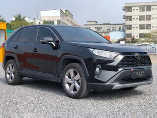 2021 Toyota RAV4 V (XA50), чёрный, 2200000 рублей, вид 1