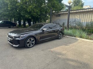 2020 Kia Stinger I, серый, 3200000 рублей, вид 1
