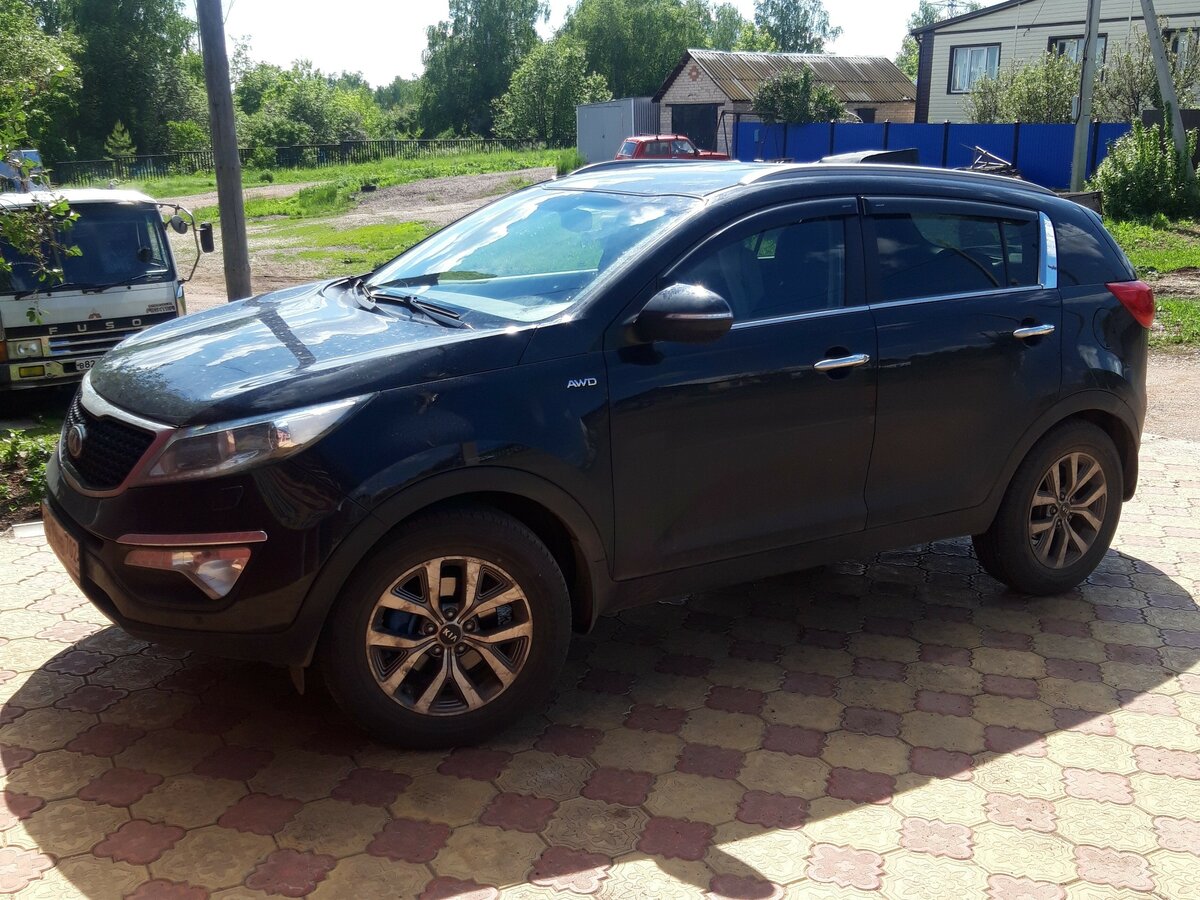Купить б/у Kia Sportage III Рестайлинг 2.0 AT (150 л.с.) 4WD бензин ...