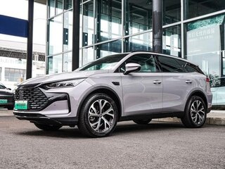 2025 BYD Tang DM-i (35.03 kWh) II Рестайлинг 2, серебристый, 3990000 рублей, вид 3