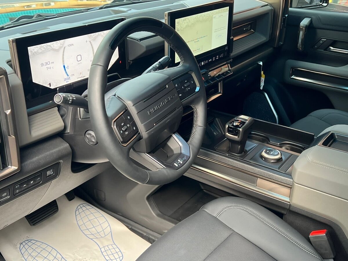 GMC Hummer EV - электрический внедорожник