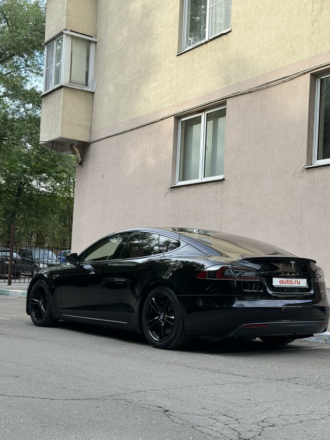Tesla model s 2013 чёрная