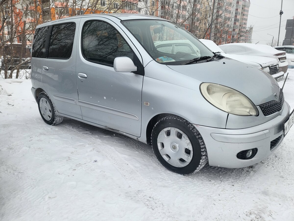 Купить б/у Toyota FunCargo 1999-2005 1.3 AT (88 л.с.) бензин автомат в ...