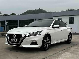 2021 Nissan Altima VI (L34), белый, 2100000 рублей, вид 1