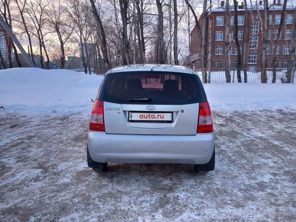 Купить б/у Kia Picanto I 1.0 MT (60 л.с.) бензин механика в Нижнем ...