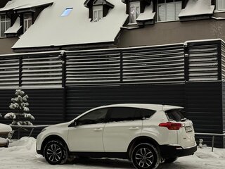 2013 Toyota RAV4 IV (XA40), белый, 2350000 рублей, вид 1