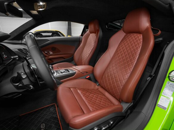 Купить б/у Audi R8 II (4S) V10 plus 5.2 AMT (610 л.с.) 4WD бензин робот ...