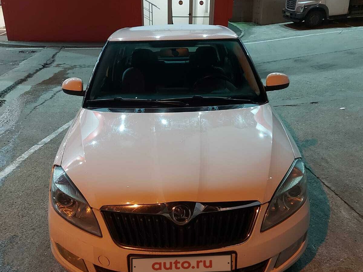 Купить б/у Skoda Fabia II Рестайлинг Scout 1.4 MT (86 л.с.) бензин ...