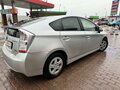 2010 Toyota Prius III (XW30), серебристый, 1010000 рублей - вид 5