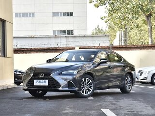 2025 Lexus ES 200 VII Рестайлинг 2, серый, 4430000 рублей, вид 1