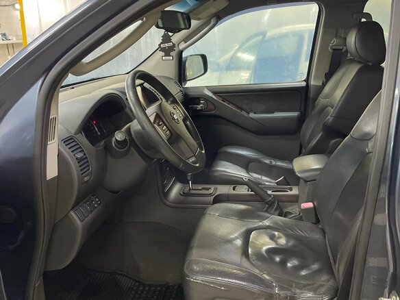 2005 Nissan Pathfinder III, серый, 715000 рублей - вид 6