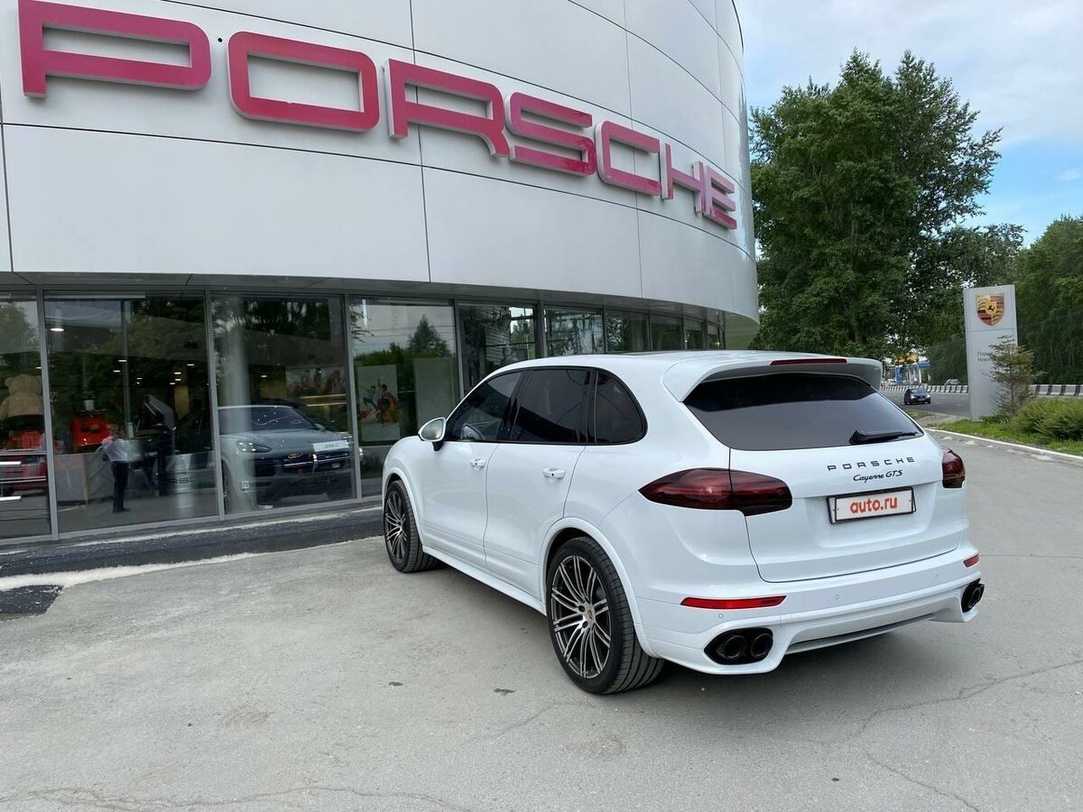 Porsche Cayenne GTS 2015