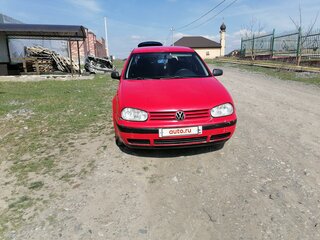 1999 Volkswagen Golf IV, красный, 250000 рублей, вид 1