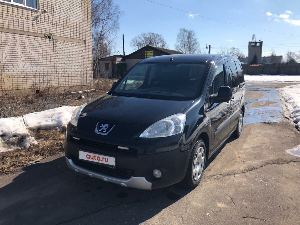Черный пежо партнер