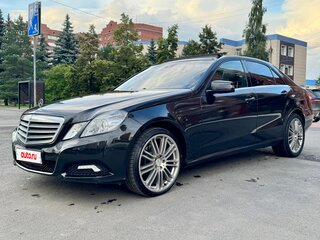 2009 Mercedes-Benz E-Класс 350 IV (W212, S212, C207), чёрный, 890000 рублей, вид 1