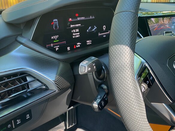 2021 Audi RS e-tron GT I, серый - вид 20