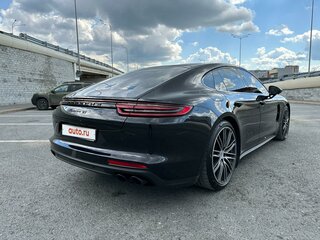 2017 Porsche Panamera 4S II, чёрный, 7700000 рублей, вид 5