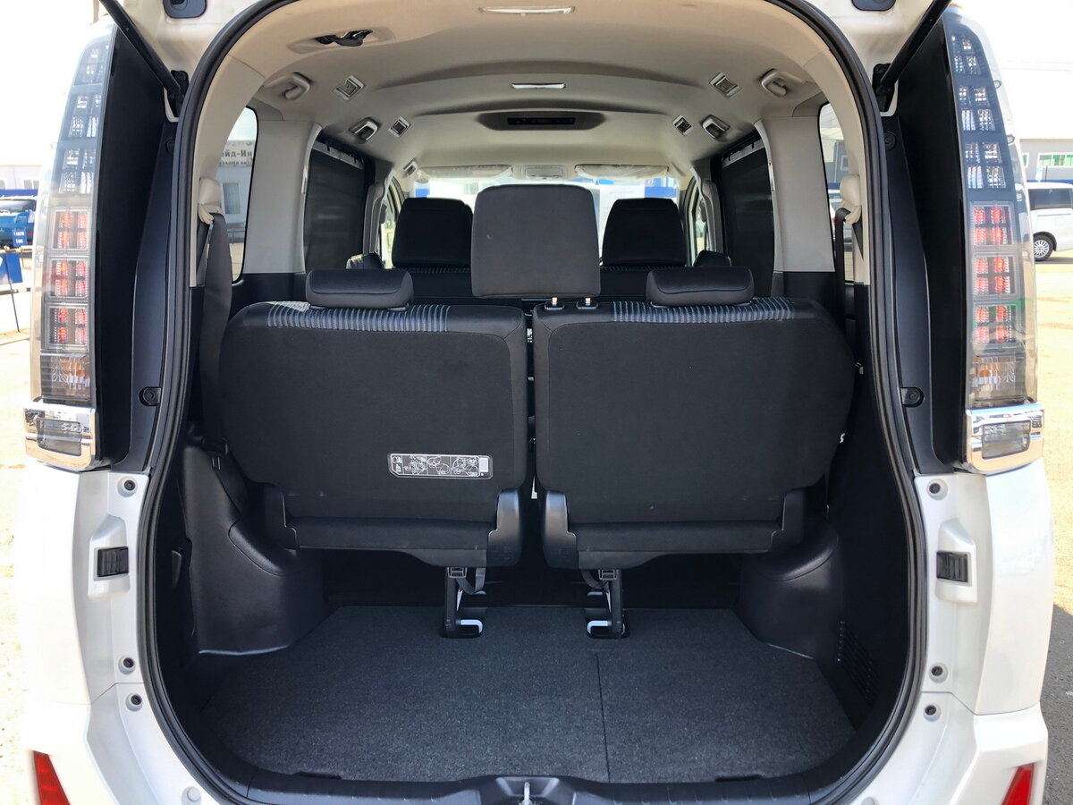 Багажник toyota voxy