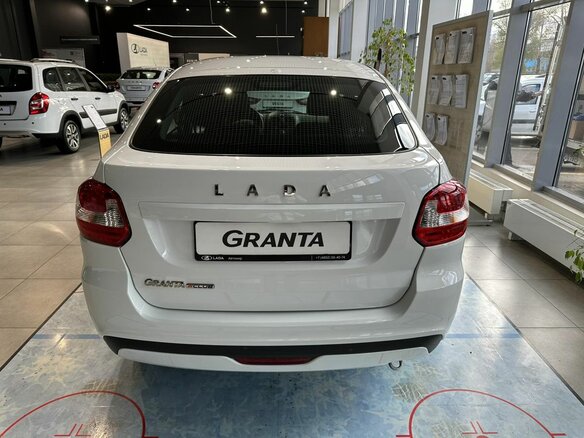 2025 Lada (ВАЗ) Granta I Рестайлинг, белый, 1361526 рублей - вид 4