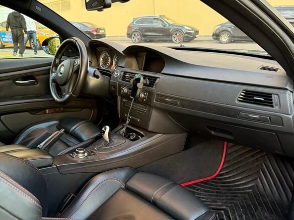 2009 BMW M3 IV (E90), чёрный, 3990000 рублей - вид 4