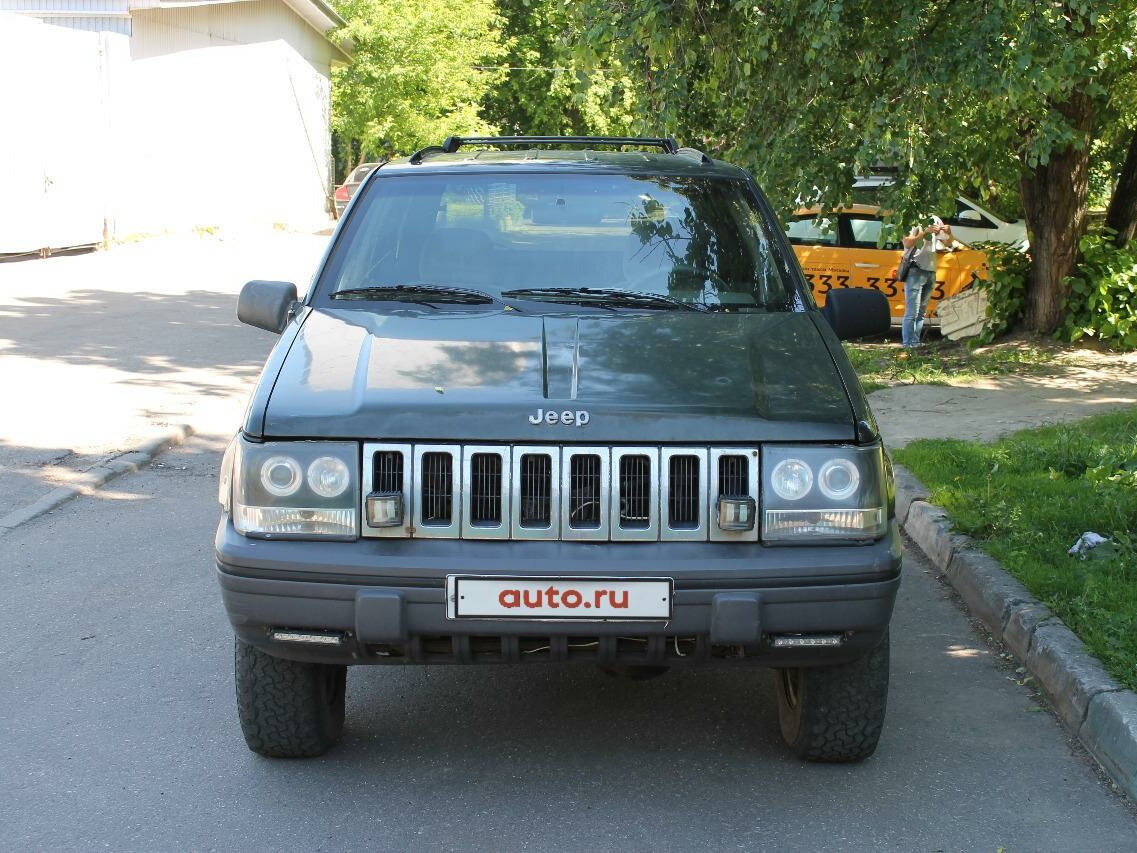 Купить б/у Jeep Grand Cherokee I (ZJ) 4.0 AT (190 л.с