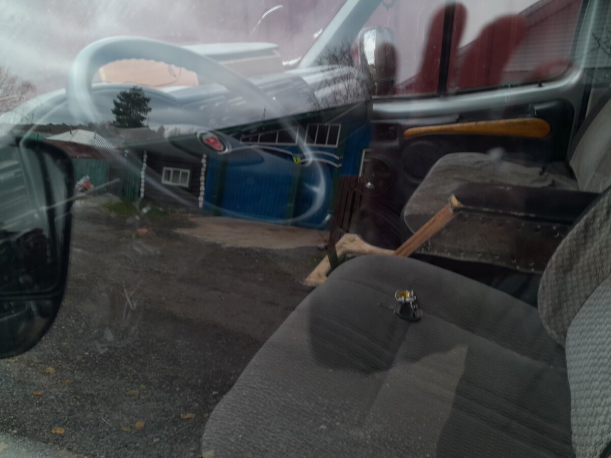 Купить б/у ГАЗ Соболь (2217) бензин-газ механика в Екатеринбурге