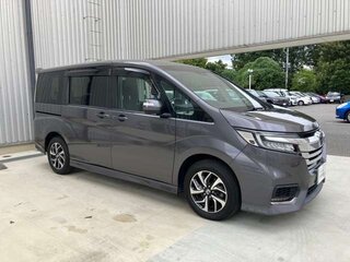 2019 Honda Stepwgn Spada V Рестайлинг, серый, 1790000 рублей, вид 1