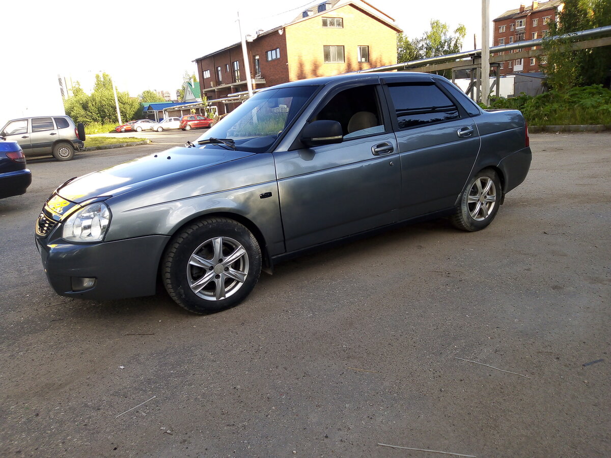 Купить б/у Lada (ВАЗ) Priora I 1.6 MT (98 л.с.) бензин механика в ...
