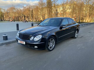 2003 Mercedes-Benz E-Класс 240 III (W211, S211), чёрный, 600000 рублей, вид 1