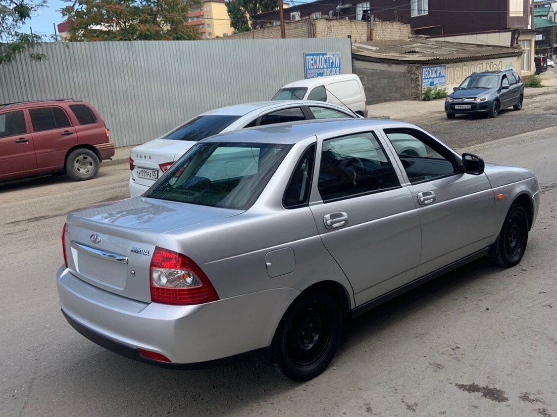 Купить б/у Lada (ВАЗ) Priora I Рестайлинг 1.6 MT (106 л.с.) бензин ...