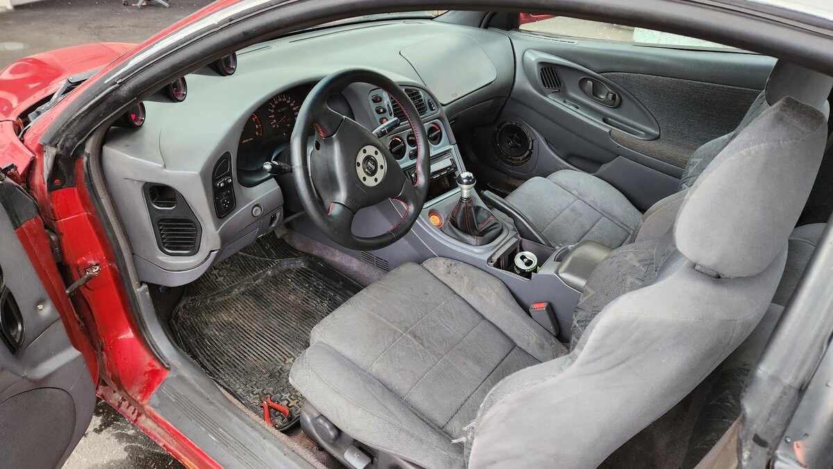 Mitsubishi Eclipse 1997 розовый