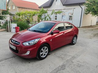 2012 Hyundai Solaris I, красный, 850000 рублей, вид 1