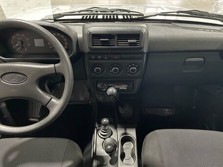Lada Niva Legend 2021 салон