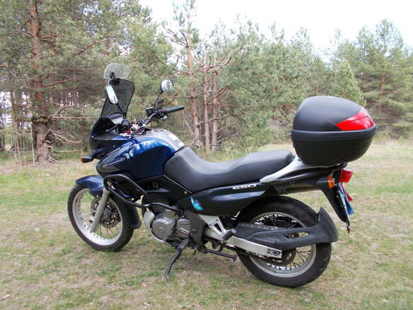 2000 Suzuki XF 650 Freewind, синий, 360000 рублей - вид 1