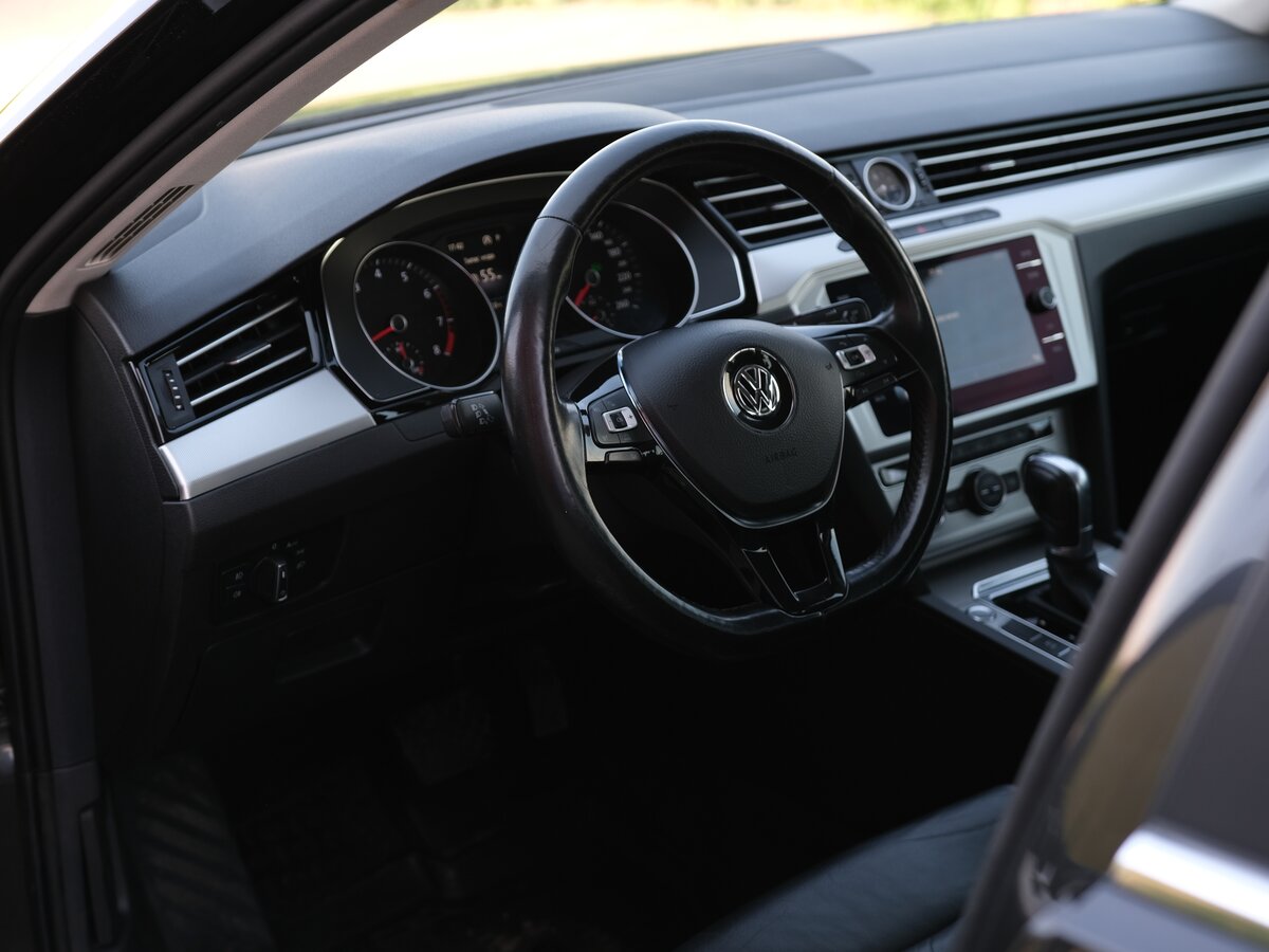 VOLKSWAGEN PASSAT - фото 7