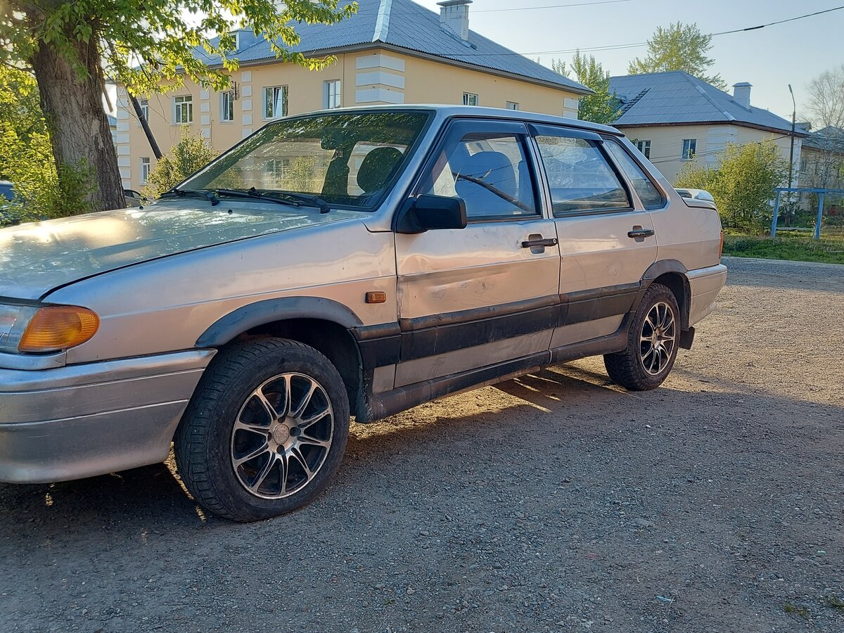 Купить б/у Lada (ВАЗ) 2115 1997-2012 1.5 MT (78 л.с.) бензин механика в  Серове: серебристый Лада 2115 2005 седан 2005 года на Авто.ру ID 1119068093