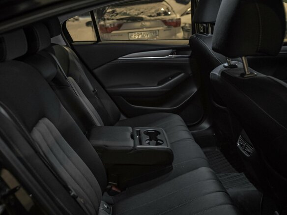 2018 Mazda 6 III (GJ) Рестайлинг, чёрный, 1881000 рублей - вид 9