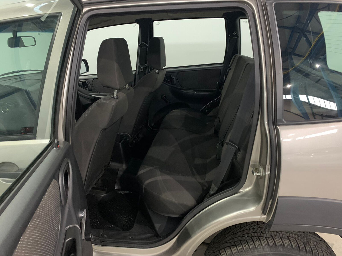 2018 Chevrolet Niva I Рестайлинг, серый - вид 20
