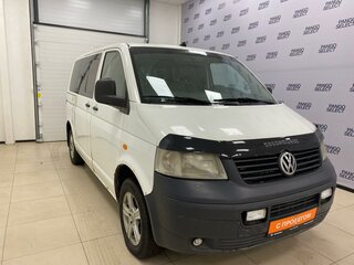 Volkswagen Transporter T5 2.5d MT 131 .