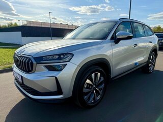 2025 Skoda Kodiaq II, серебристый, 5050000 рублей, вид 1