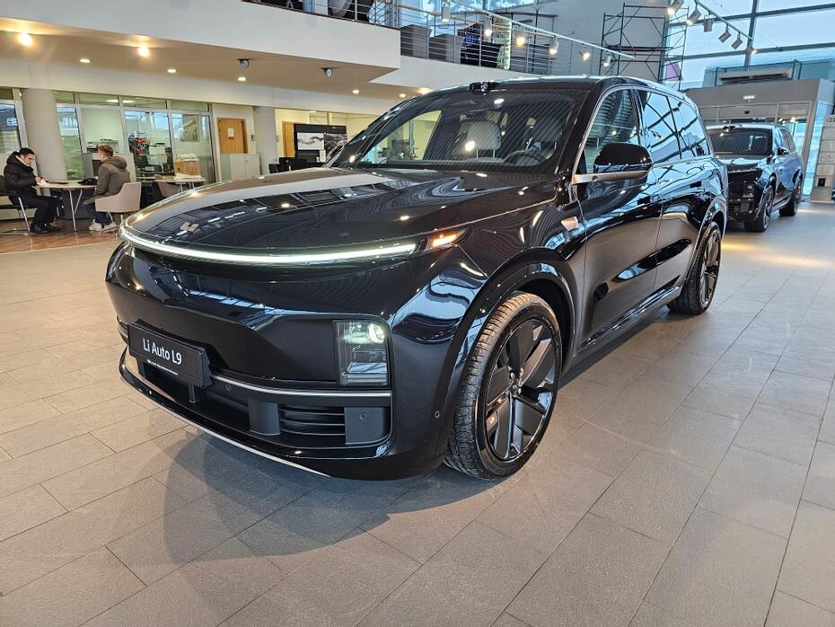 Li Auto (Lixiang) L9 52.3 kWh I Рестайлинг