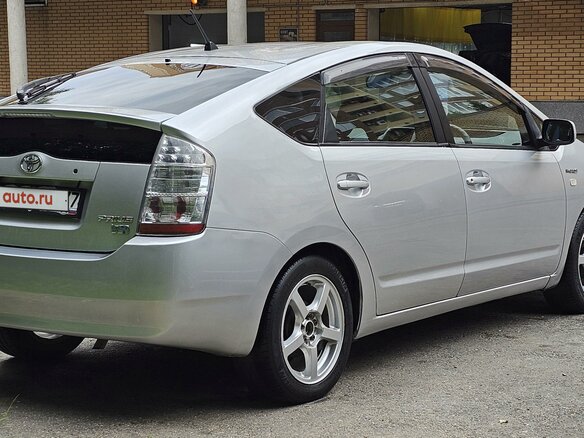 2006 Toyota Prius II Рестайлинг (XW20), серый, 698000 рублей - вид 2