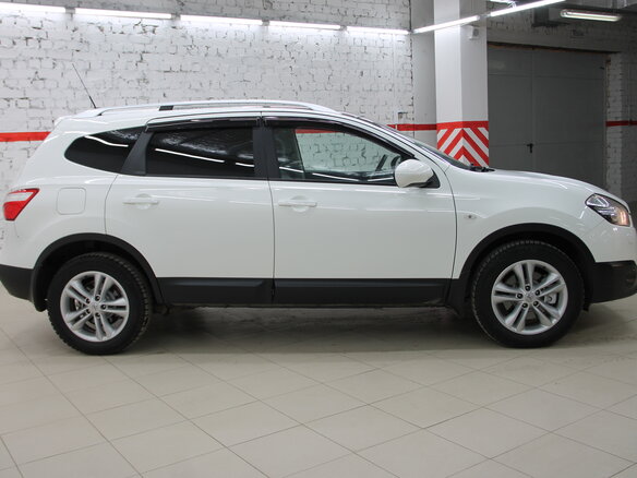 2011 Nissan Qashqai I Рестайлинг, белый - вид 13
