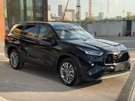 2025 Toyota Highlander IV (XU70), чёрный, 4950000 рублей, вид 1