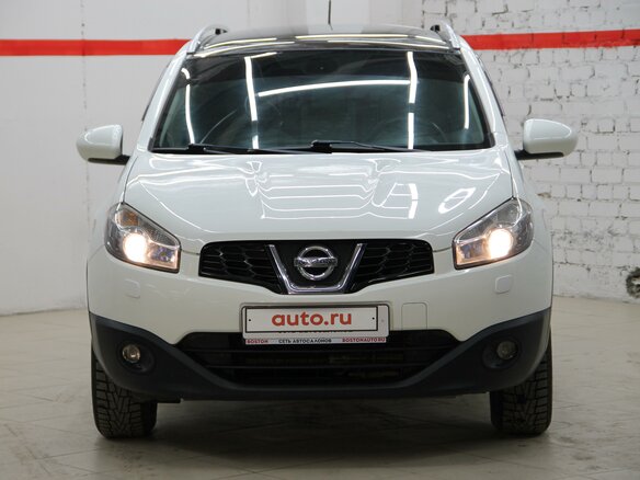 2011 Nissan Qashqai I Рестайлинг, белый - вид 11